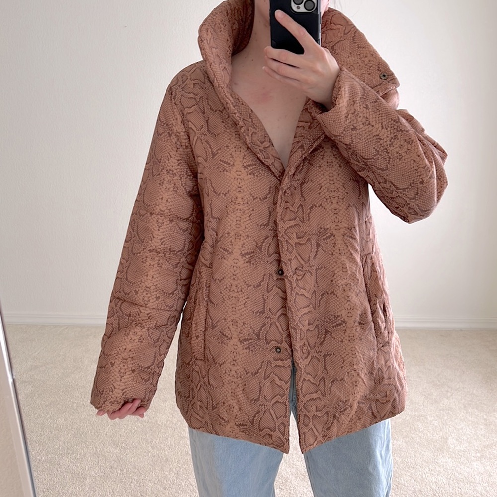 NEW Andrew Marc mark New York  snake skin print puffer coat